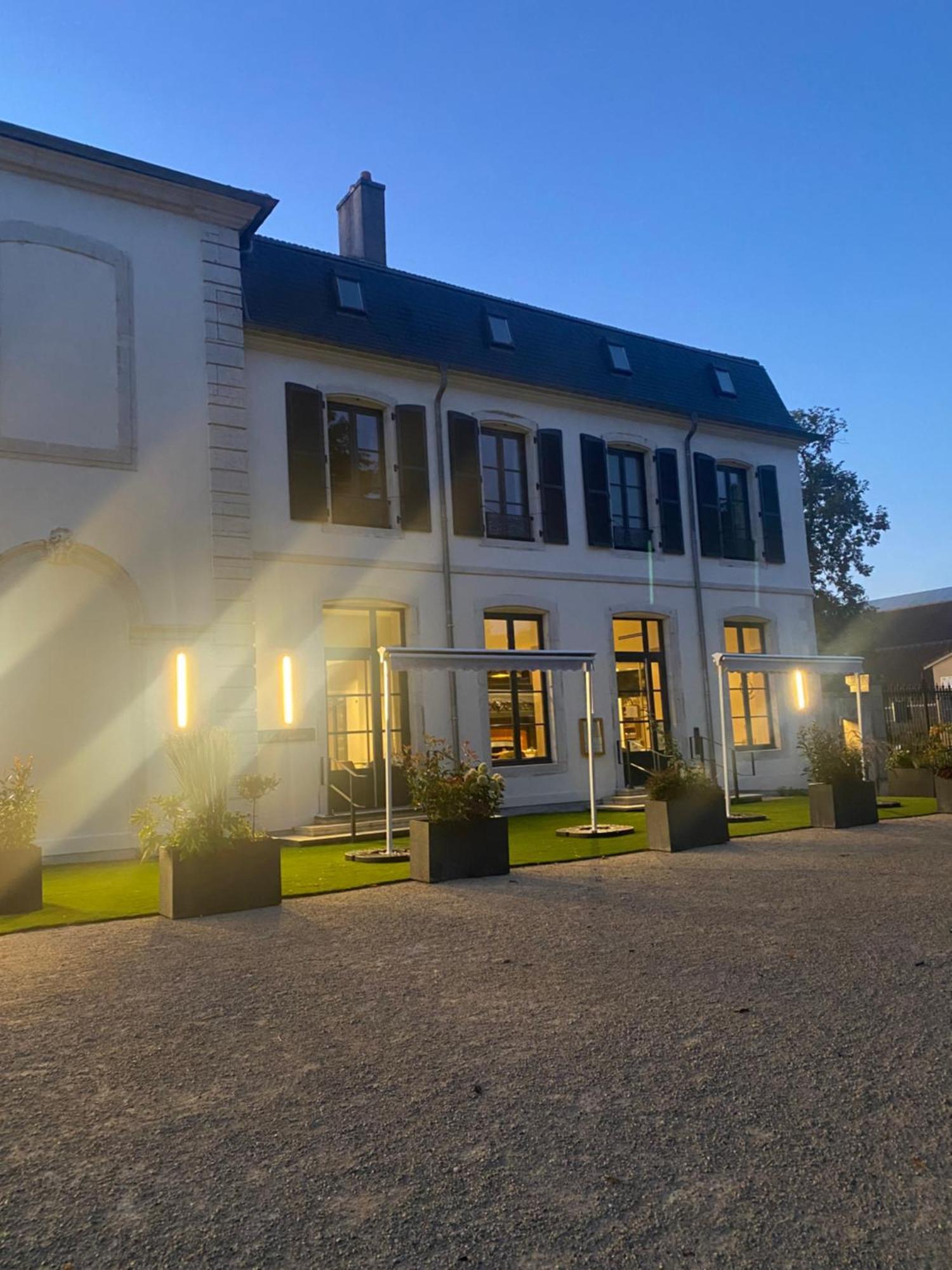 Hotel Au Chateau Villers-lès-Nancy Екстериор снимка